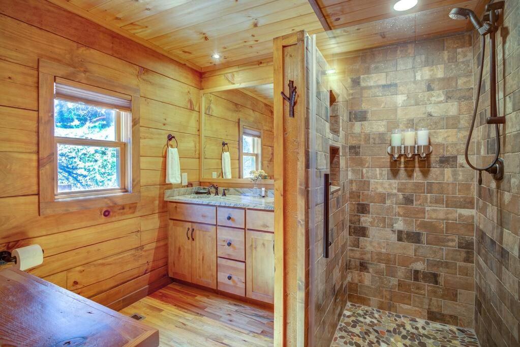 Cozy Cabin + Mt View/River/Hot Tub/Pool Table Villa Boone Exterior photo